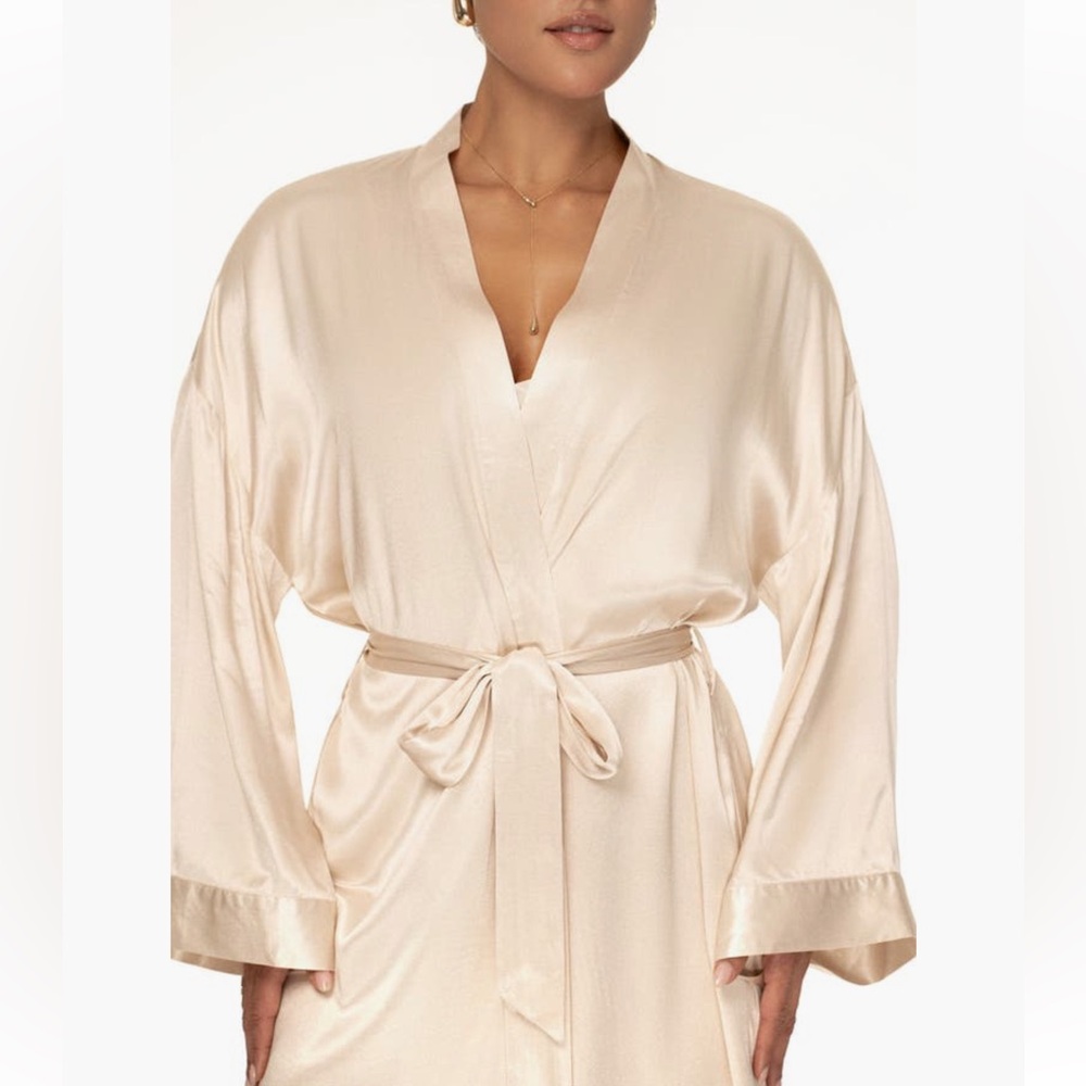JLUXLABEL Always & Forever Satin Robe | Beige | Size Medium/Large - Picture 4 of 14